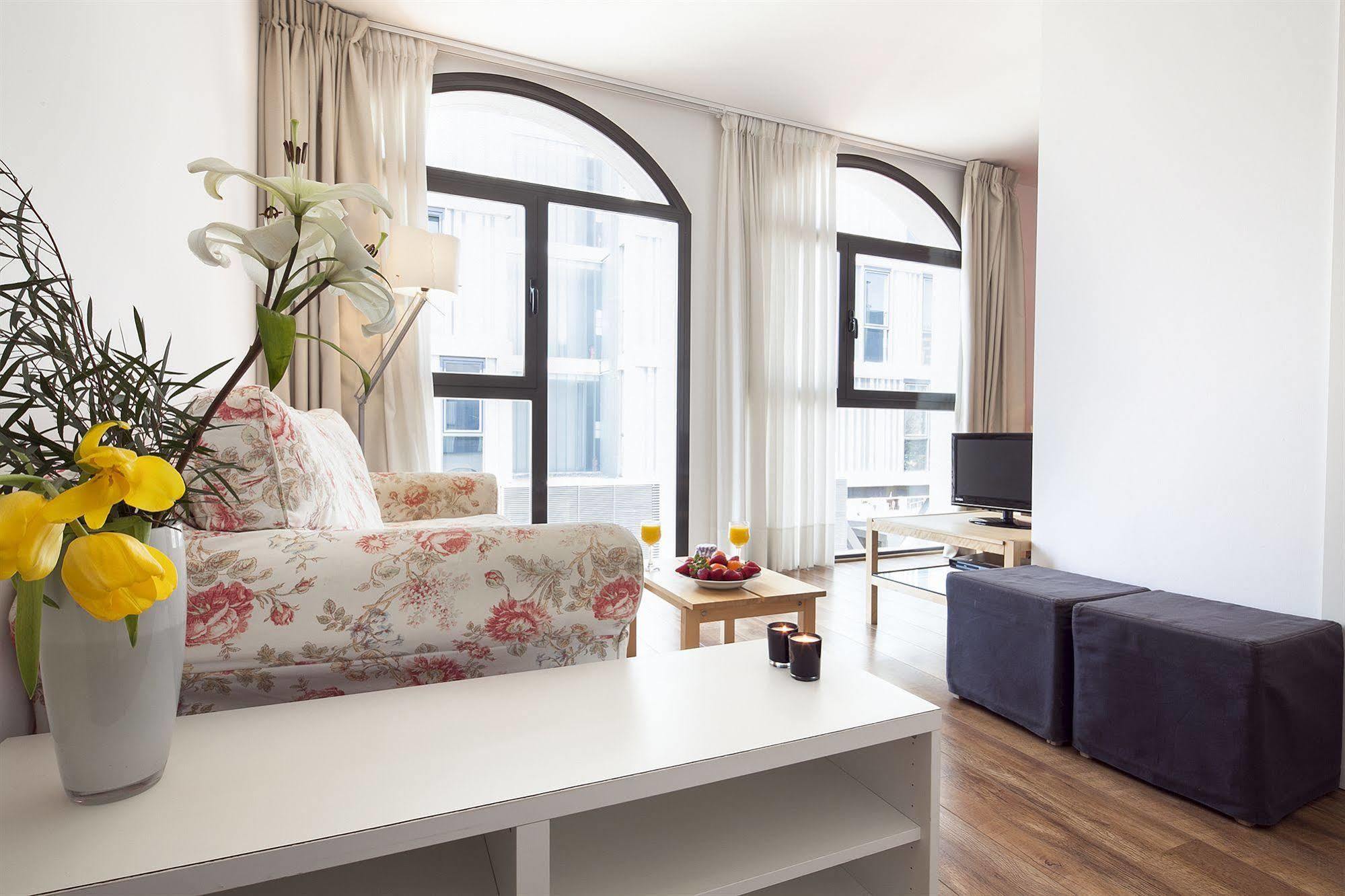 Inside Barcelona Apartments Sants Exterior foto
