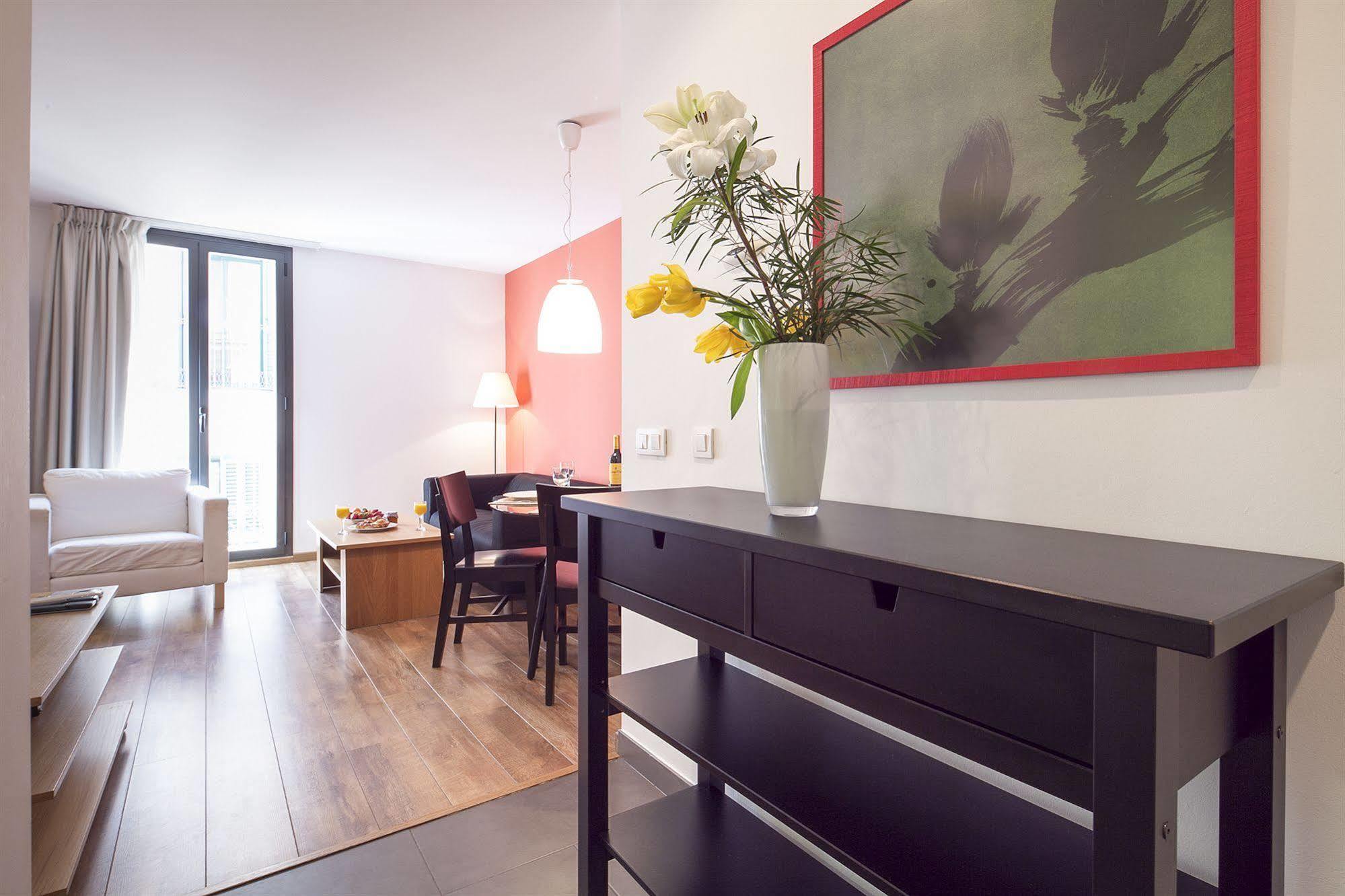 Inside Barcelona Apartments Sants Exterior foto
