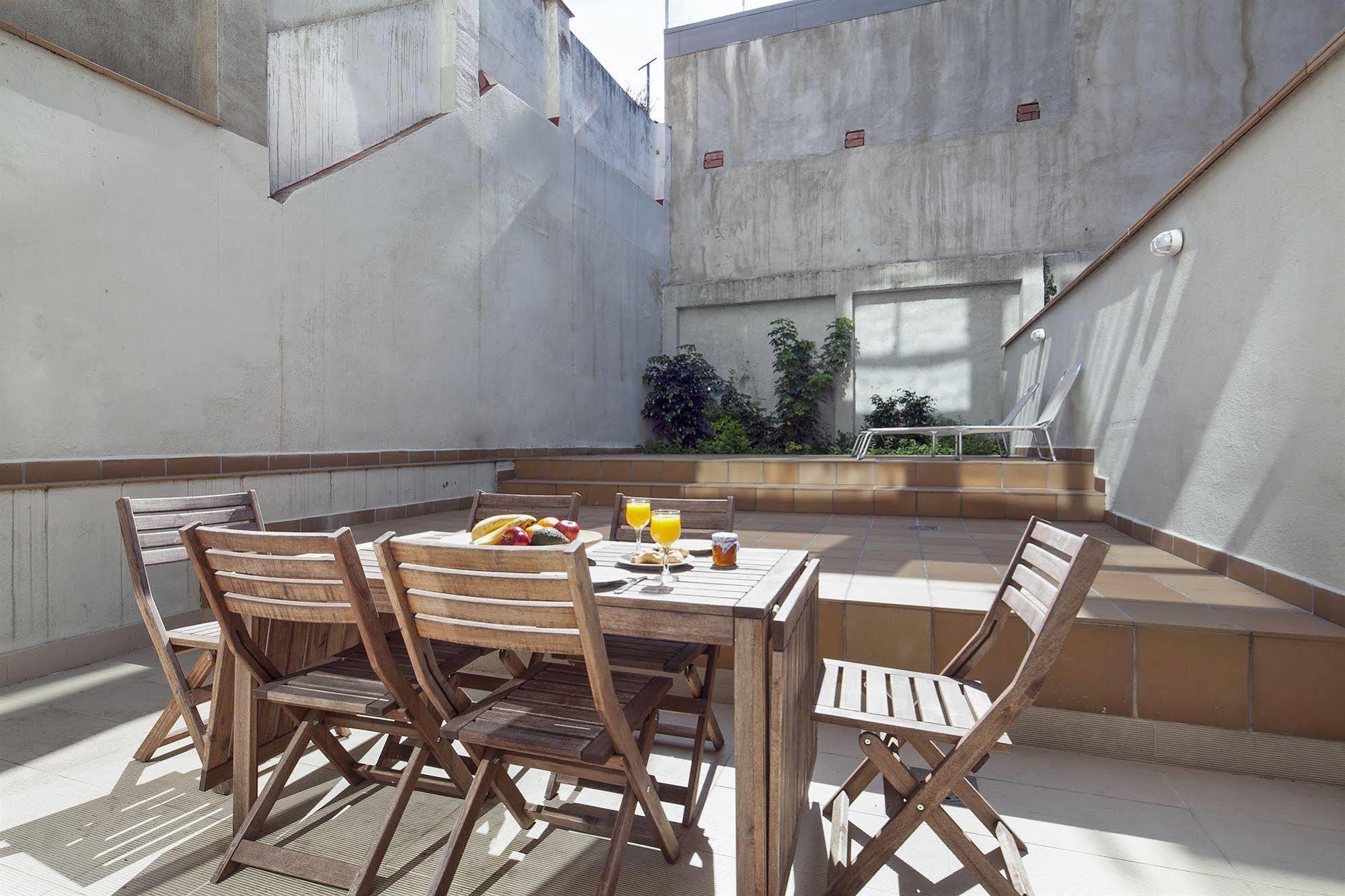 Inside Barcelona Apartments Sants Exterior foto